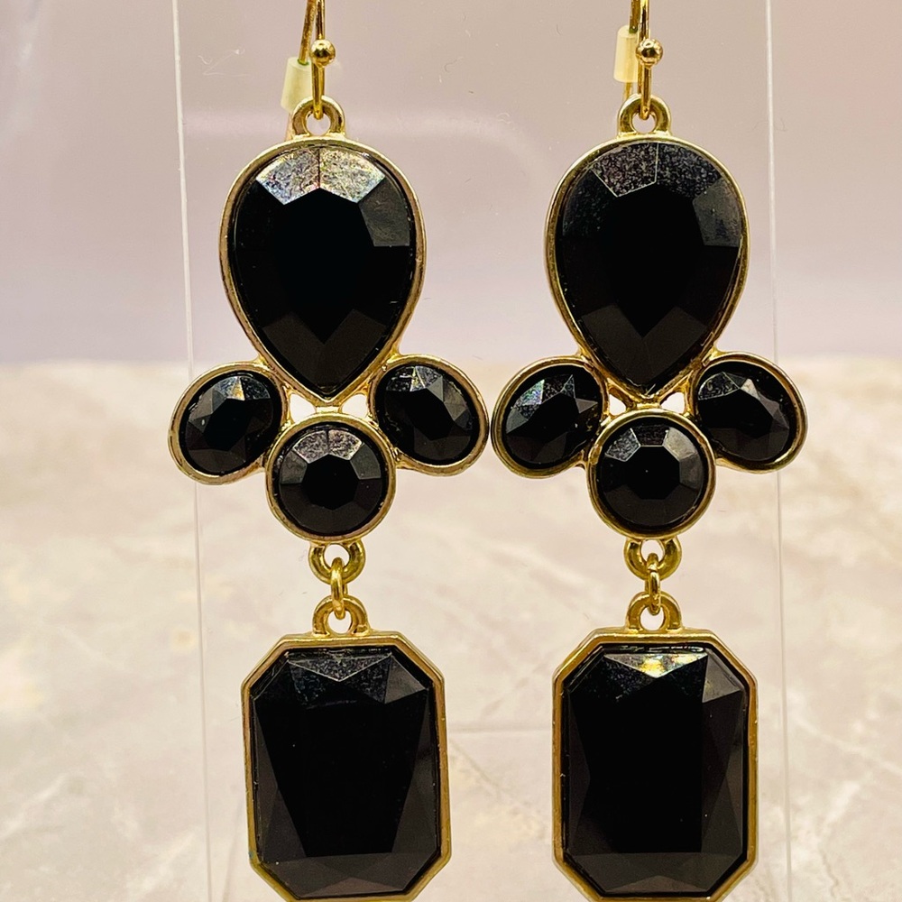 Faceted Black Bead Tiered Gold Tone Drop Dangle Earrings. Chandelier